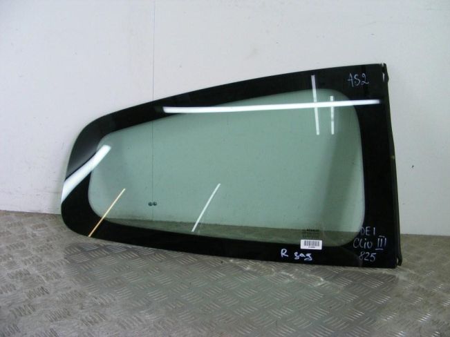 Стекло кузовное боковое правое Renault Clio 3 (2005-2012)