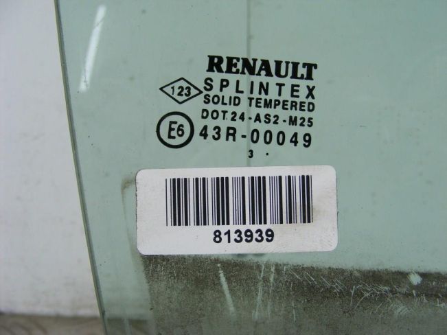 Стекло двери передней правой Renault Scenic 2 (2003-2009)