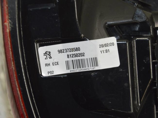 Фонарь задний правый Peugeot 308 (2013-2021)