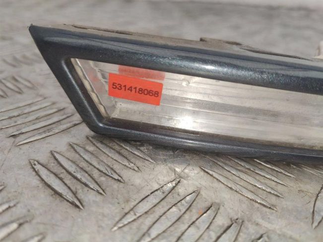 Поворотник правый Volkswagen Passat B6 (2005-2010)