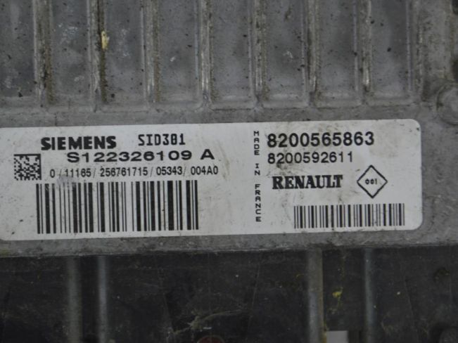 Блок управления двигателем Renault Scenic 2 (2003-2009)
