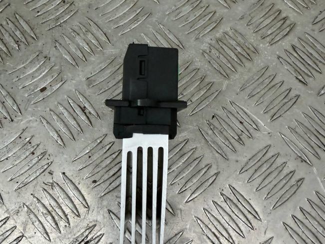 Сопротивление печки Renault Scenic 2 (2003-2009)