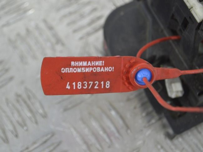 Замок двери передней правой Renault Clio 2 (1998-2005)