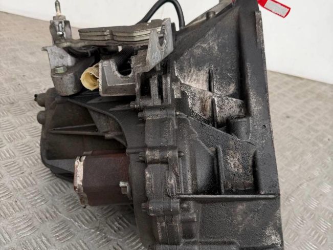 КПП механическая (МКПП) Nissan Juke (2010-2019)