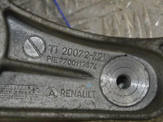 Кронштейн генератора Renault Scenic 1 (1996-2003)
