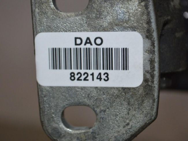 Петля двери Land-Rover Range Rover Sport 1 (2005-2013)