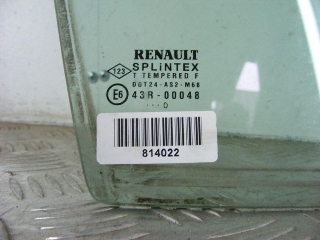Форточка передняя правая Renault Scenic 1 (1996-2003)