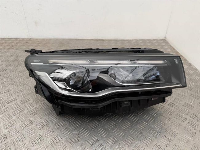 Фара правая Geely Emgrand (2021-2026)