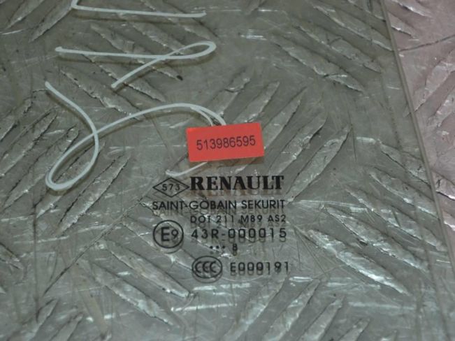Стекло двери задней правой Renault Megane 2 (2002-2008)