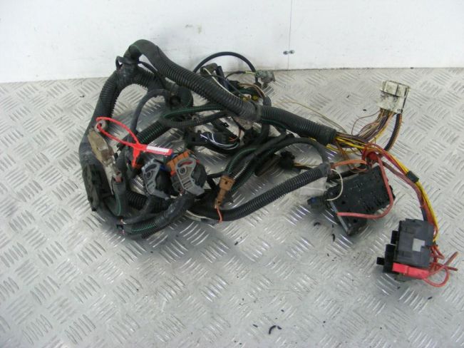 Проводка двигателя Renault Clio 2 (1998-2005)