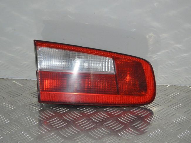Фонарь крышки багажника левый Renault Laguna 2 (2001-2007)