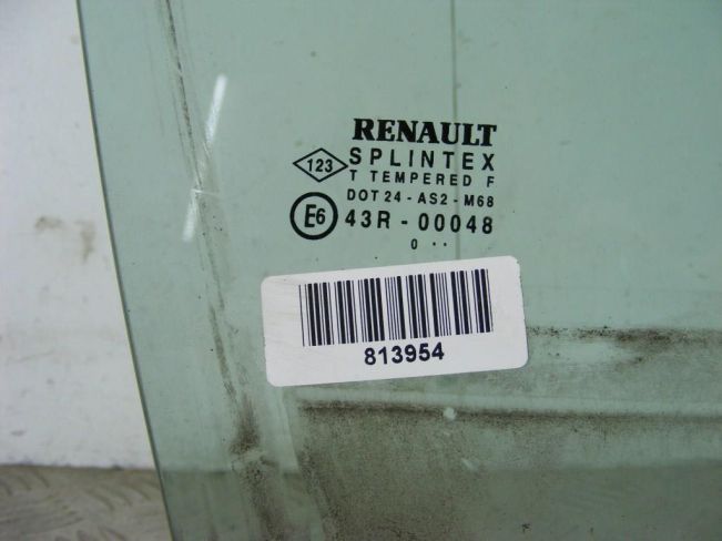 Стекло двери передней правой Renault Scenic 1 (1996-2003)