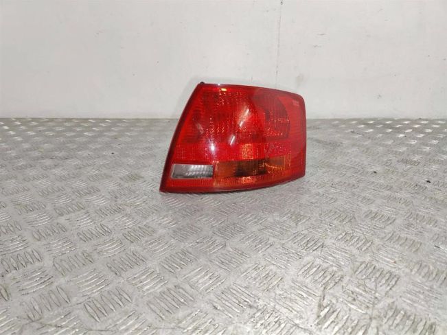 Фонарь задний правый Audi A4 (2004-2008)