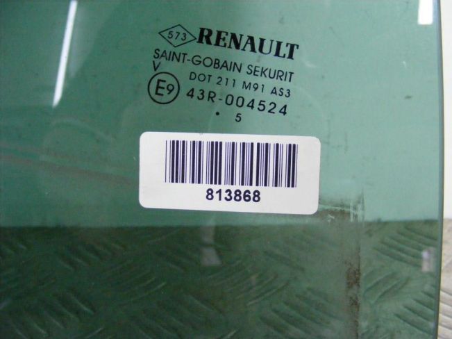 Стекло двери задней правой Renault Megane 3 (2009-2016)