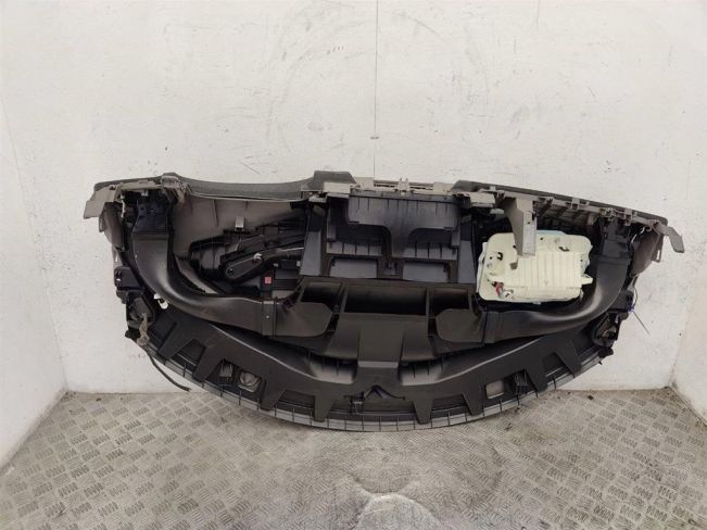 Панель передняя салона (торпедо) Renault Scenic 3 (2008-2015)
