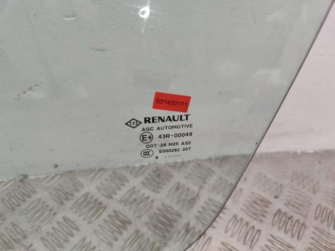 Стекло двери передней левой Renault Scenic 3 (2008-2015)