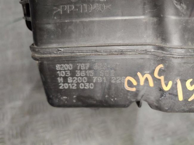 Корпус воздушного фильтра Renault Laguna 3 (2007-2015)