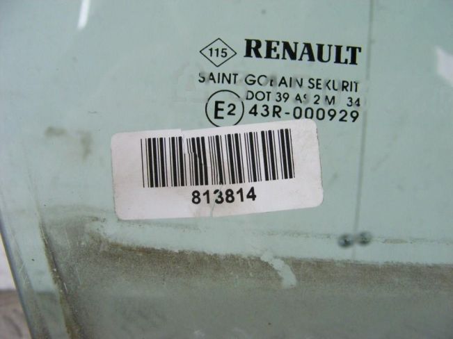 Стекло двери передней правой Renault Megane 2 (2002-2008)