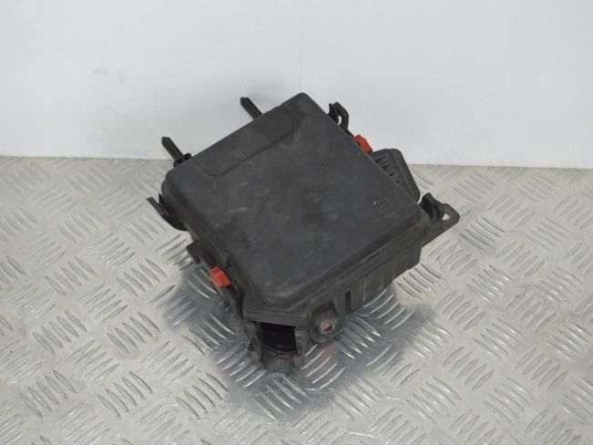 Короб предохранителей Renault Scenic 3 (2008-2015)