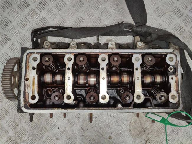 Головка блока цилиндров Peugeot 306 (1994-2003)