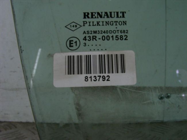 Стекло двери передней правой Renault Laguna 2 (2001-2007)
