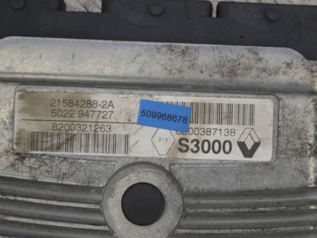 Блок управления двигателем Renault Megane 2 (2002-2008)