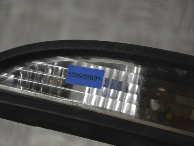 Поворотник правый Volkswagen Scirocco (2008-2024)