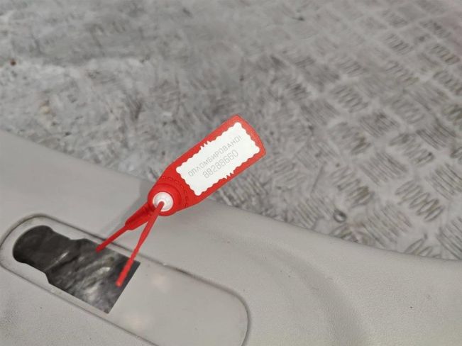 Обшивка стойки центральной правой Renault Scenic 3 (2008-2015)