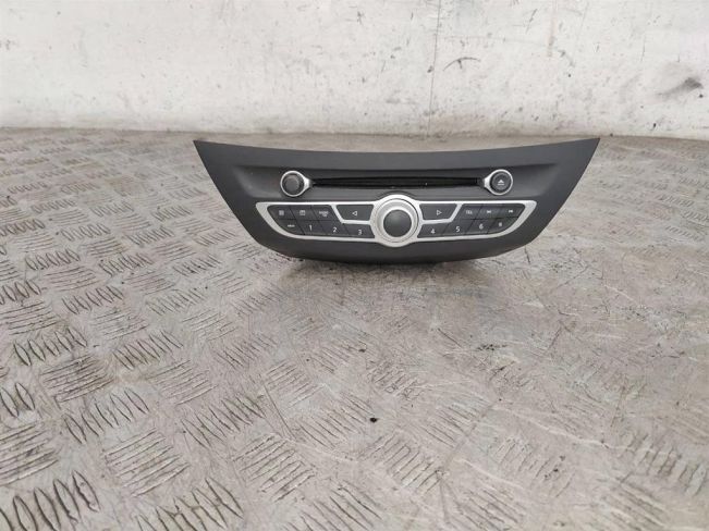 Магнитола Renault Laguna 3 (2007-2015)