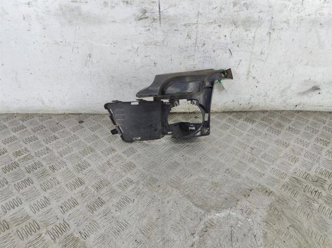 Рамка фары противотуманной левой BMW 3 E90/E91/E92/E93 (2005-2013)