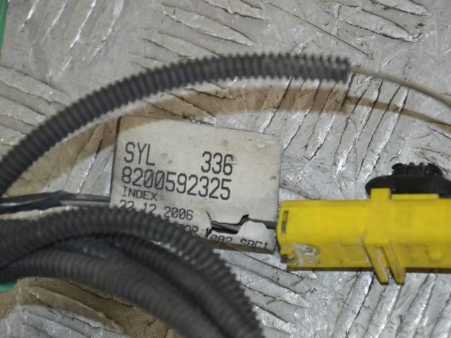 Проводка бампера переднего Renault Scenic 2 (2003-2009)