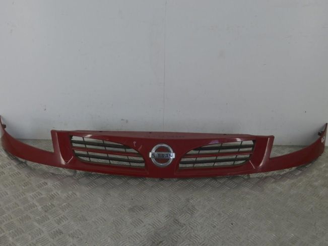Решетка радиатора Nissan Kubistar (2003-2008)