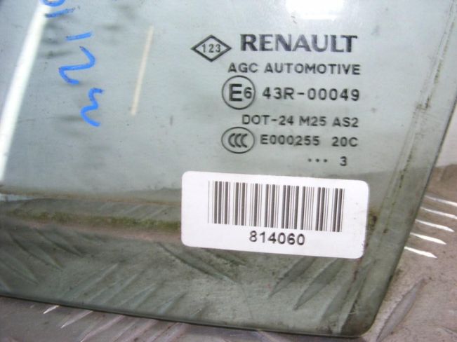 Форточка передняя левая Renault Scenic 3 (2008-2015)