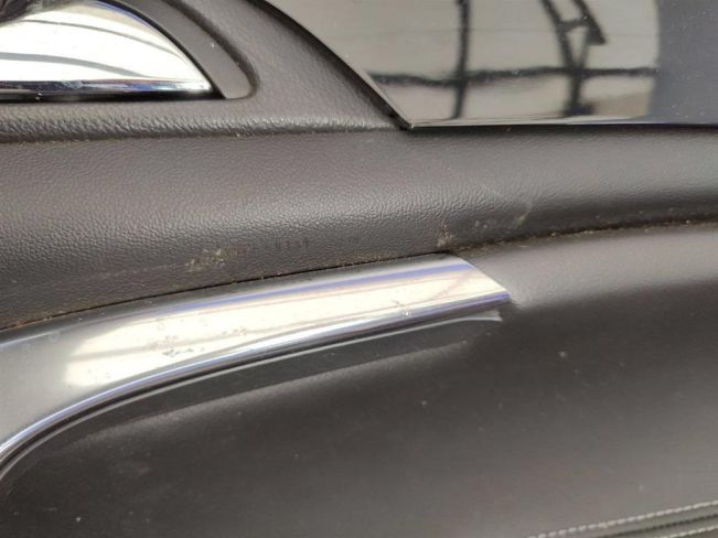 Обшивка двери передней правой (дверная карта) Opel Insignia (2008-2017)