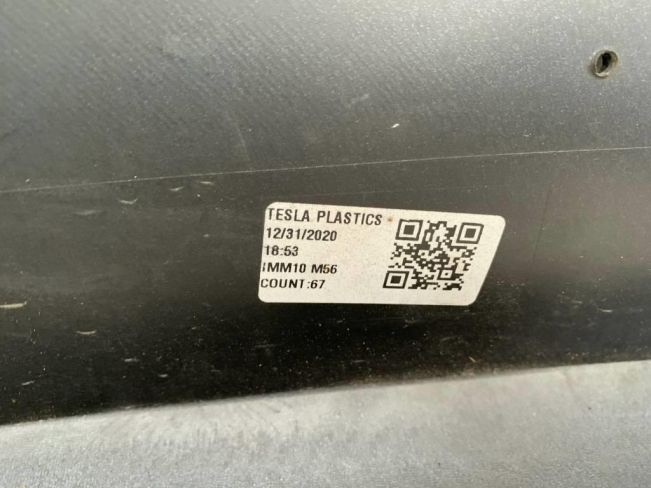 Бампер передний Tesla Model Y (2020-2023)