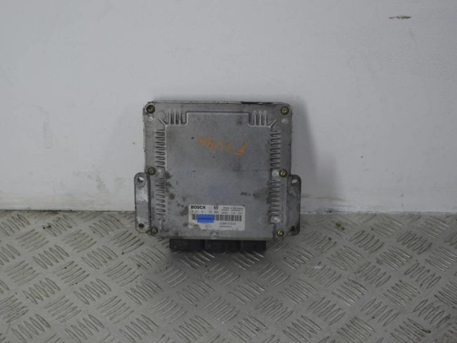 Блок управления двигателем Renault Laguna 2 (2001-2007)