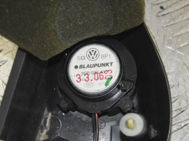 Динамик Volkswagen Passat B6 (2005-2010)