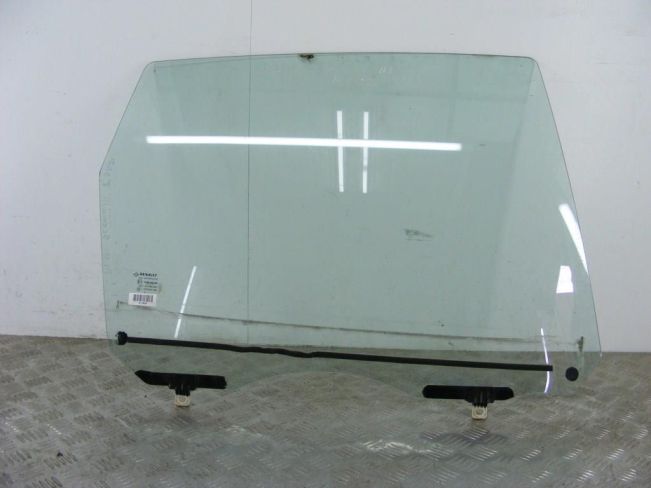 Стекло двери задней правой Renault Scenic 3 (2008-2015)