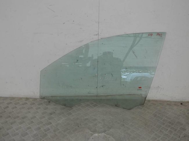Стекло двери передней левой Renault Megane 2 (2002-2008)