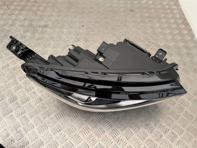 Фара правая Geely Emgrand (2021-2026)