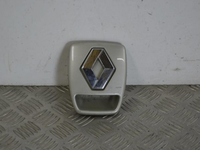 Эмблема Renault Laguna 2 (2001-2007)