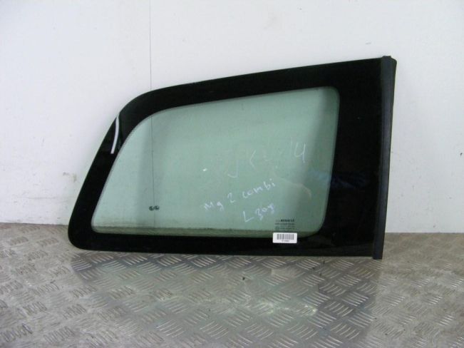 Стекло кузовное боковое правое Renault Megane 2 (2002-2008)