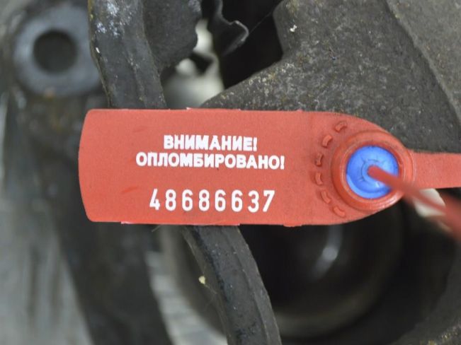 Суппорт передний левый Renault Scenic 2 (2003-2009)