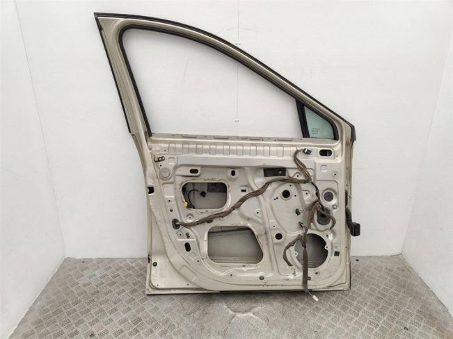 Дверь передняя левая Renault Scenic 3 (2008-2015)