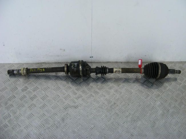 Полуось передняя правая (приводной вал, ШРУС) Renault Megane 2 (2002-2008)
