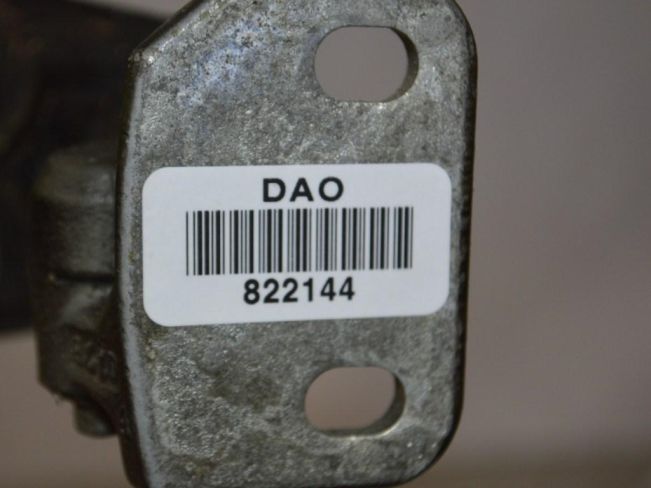 Петля двери Land-Rover Range Rover Sport 1 (2005-2013)