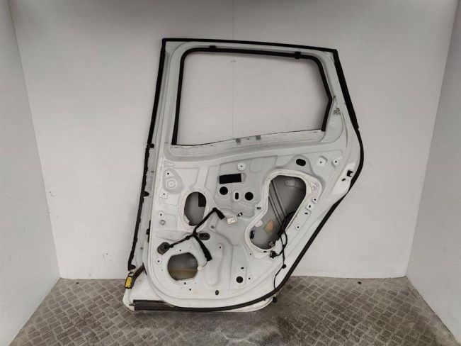 Дверь задняя правая Renault Scenic 4 (2016-2021)