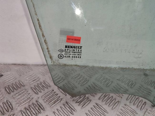 Стекло двери передней правой Renault Scenic 2 (2003-2009)
