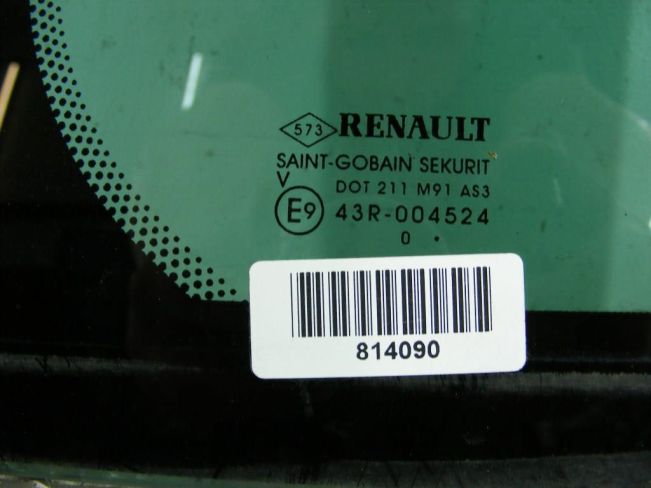 Форточка задняя правая Renault Megane 3 (2009-2016)