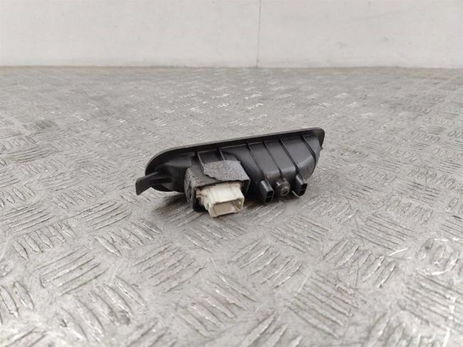 Кнопка стеклоподъемника заднего правого Renault Scenic 2 (2003-2009)